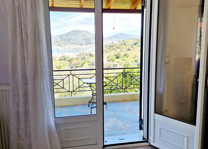 Elaia Country Living *